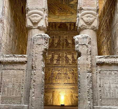 Qena-dendera